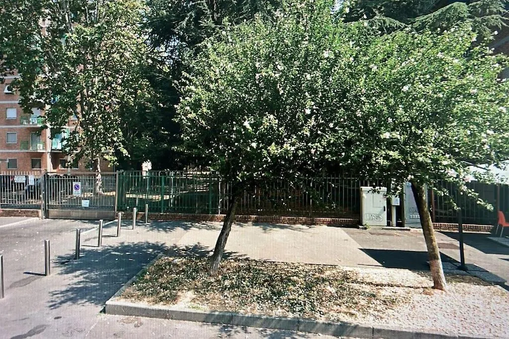 Apartment Nel Verde Della Citta Milan Italy